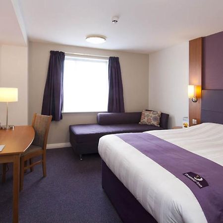 Premier Inn Bournemouth East Dış mekan fotoğraf