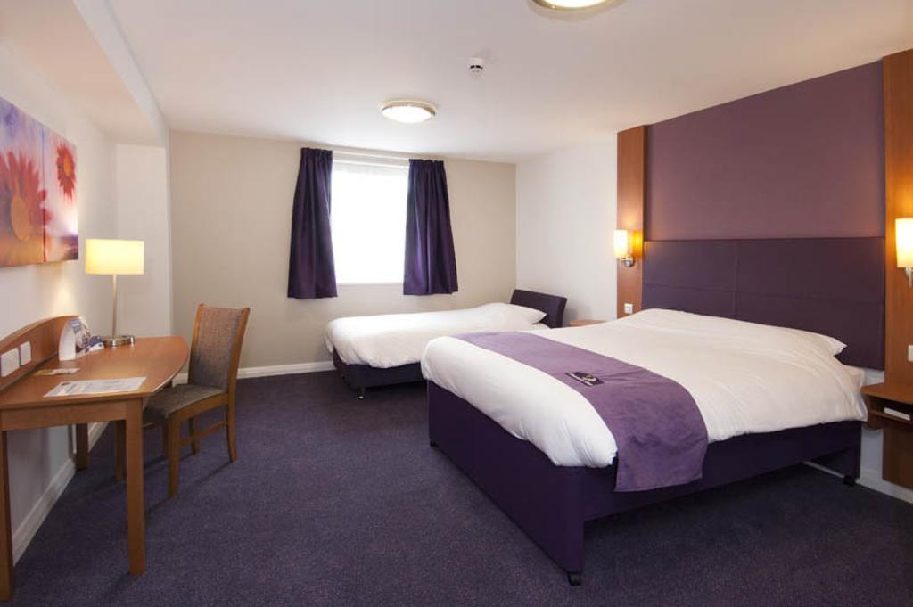 Premier Inn Bournemouth East Oda fotoğraf