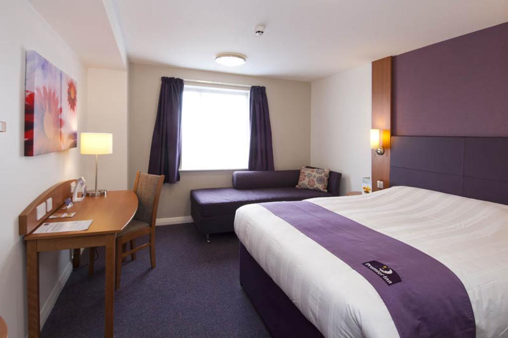 Premier Inn Bournemouth East Dış mekan fotoğraf